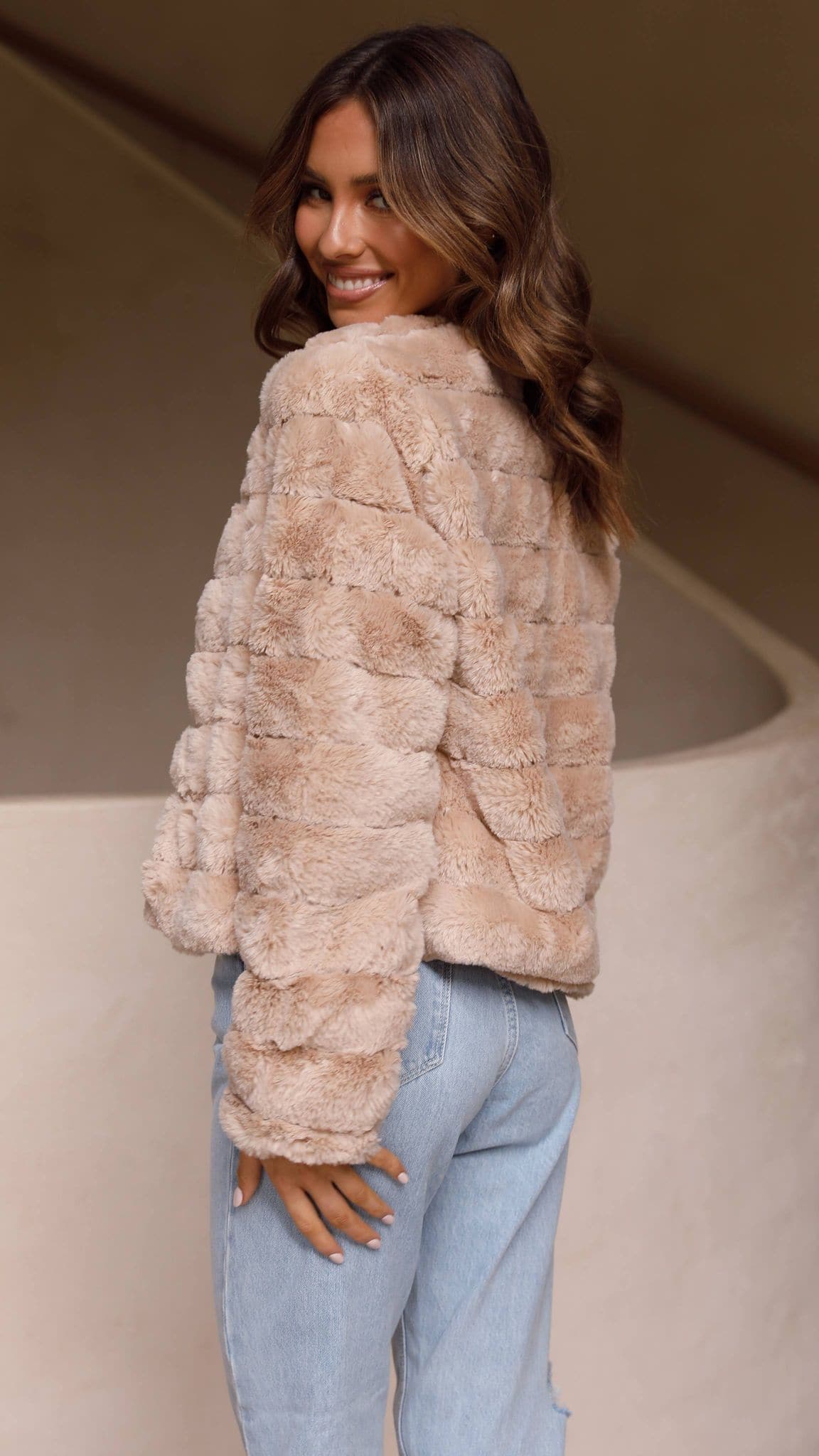 Annie - Faux Fur Crop Jacket