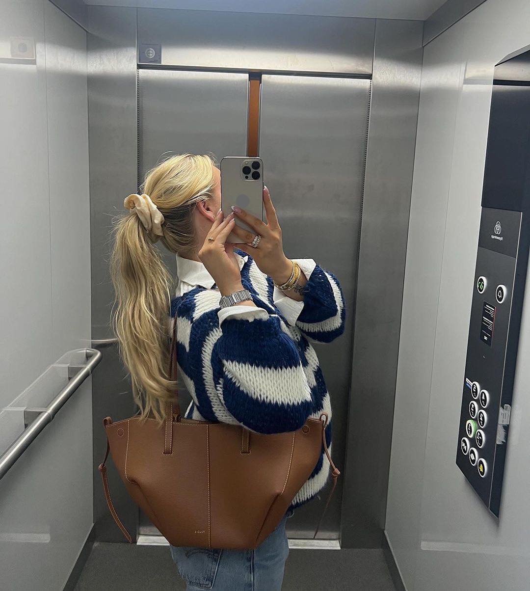 Lindy - Oversized Sweater