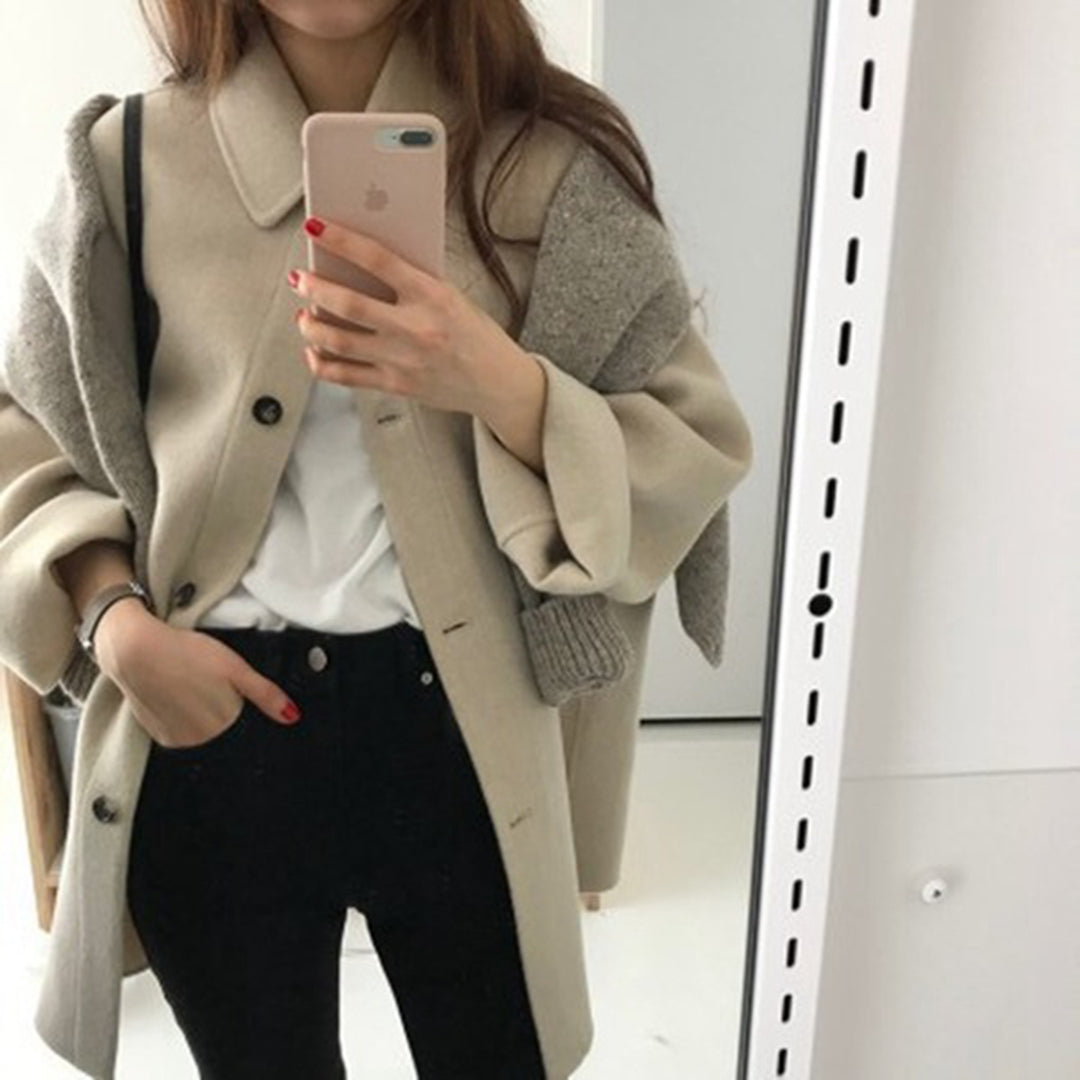 Jenny - Cozy button closure coat for women