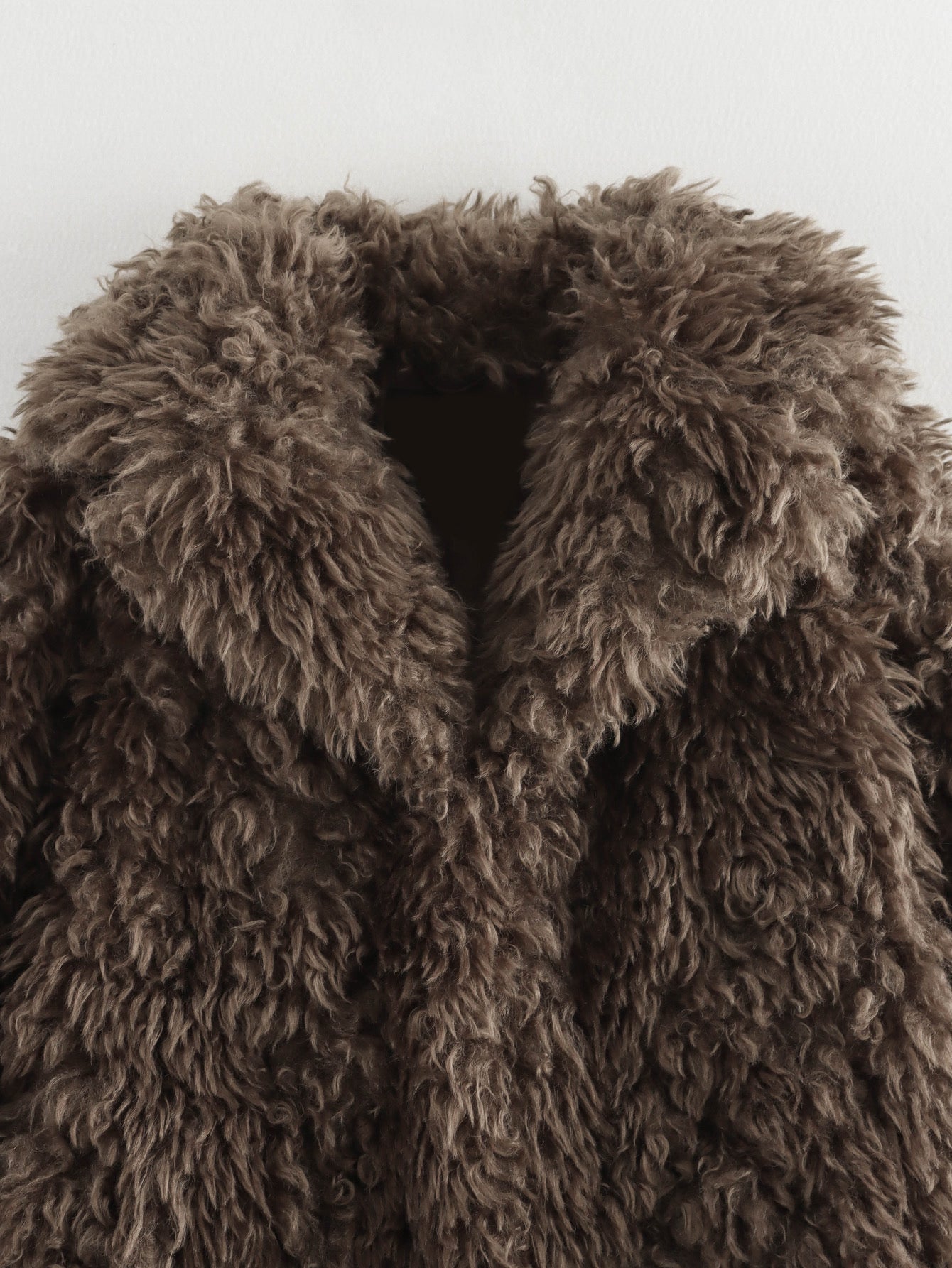 Alysha - Oversized Faux Fur Coat