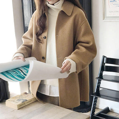 Jenny - Cozy button closure coat for women