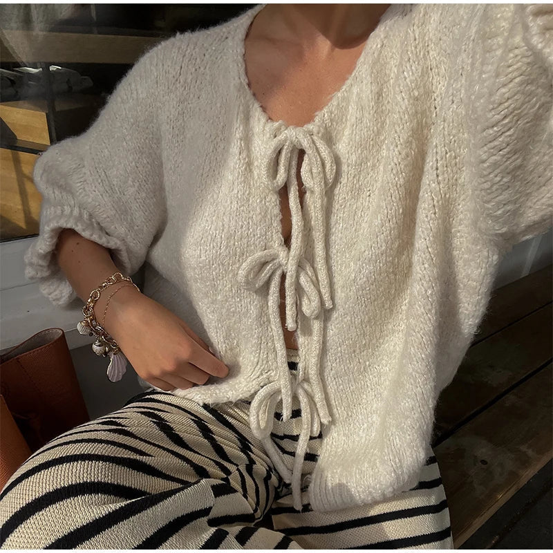 Sky - Cardigan Lace-Up