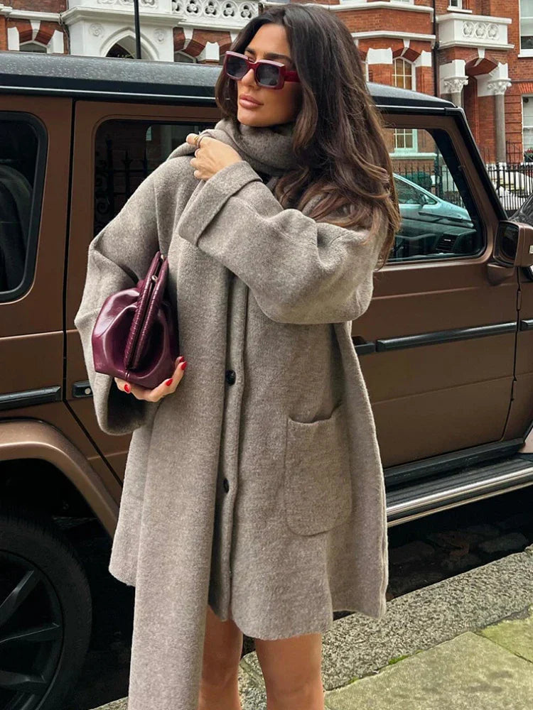 Arabella - Wool Coat with Scarf